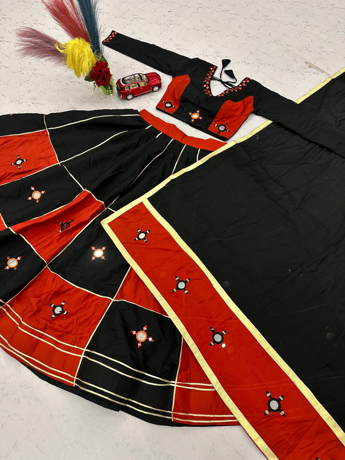 Navratri Special Hand Mirror & Gotapatti Lace Work Pure Cotton Lehenga Set | 6 Mtr Flair