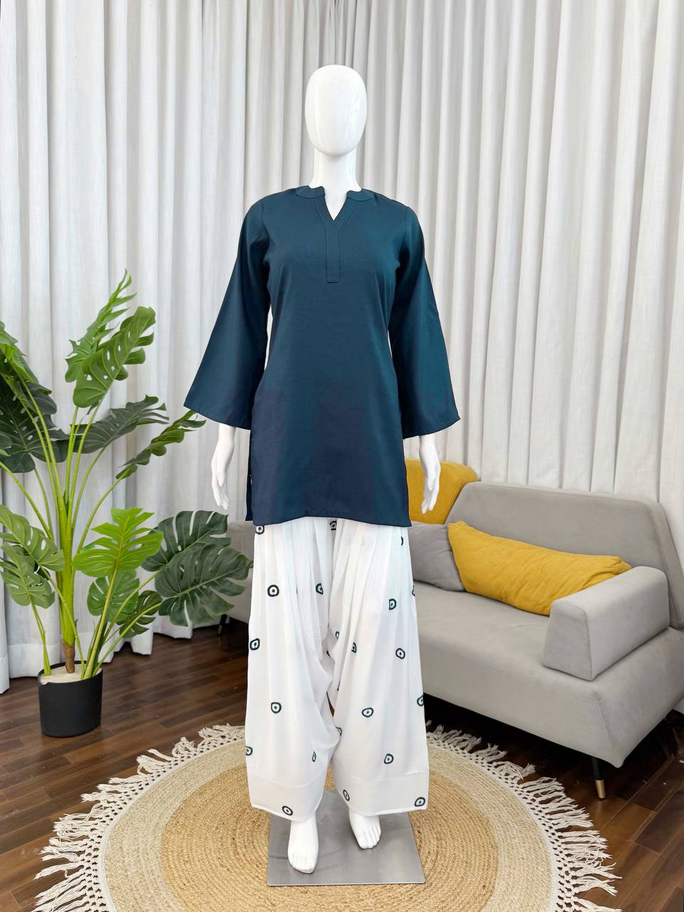 Heavy Rayon Farshi Salwar Suit | Thread Work Festive Occasion Set
